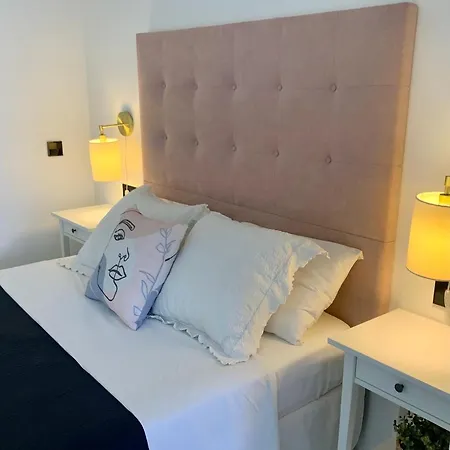 Sunshine Bluehill Bed & Breakfast Sitges